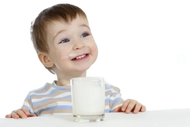 Tiêu chí chọn sữa tăng cân cho bé 1 tuổi an toàn và phù hợp từng thể trạng 